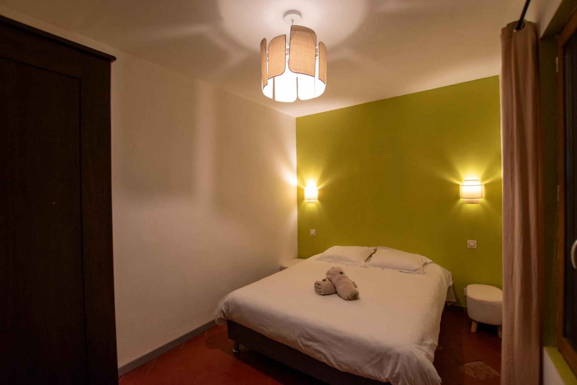 Ferienhaus Ateliers, Terrasse - Parking - Clim Arles